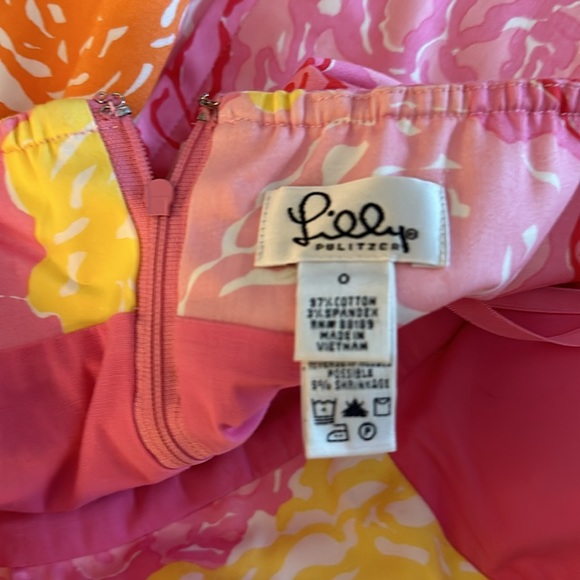 Lily Pulitzer size 0 halter top with zip back. Patterned dress - Picture 6 of 7